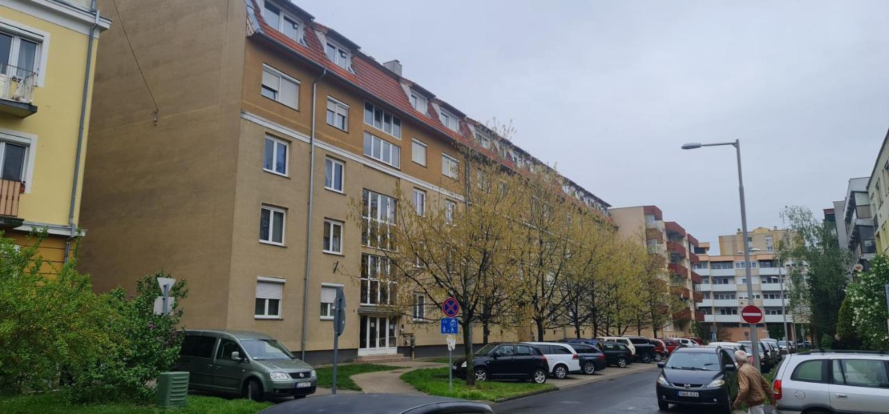 Ybs Apartman Διαμέρισμα Zalaegerszeg Εξωτερικό φωτογραφία